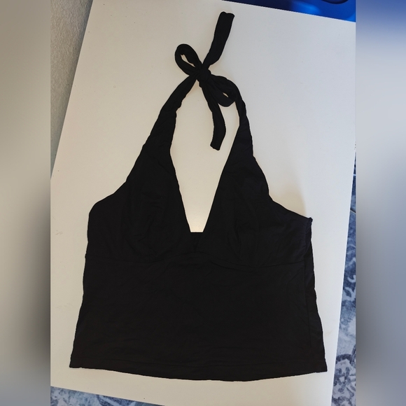 AVIDLOVE halter Crop Top - Picture 2 of 4